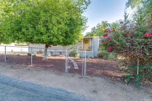 20935 Mariposa Rd, Lake Elsinore CA  92530-0522 exterior