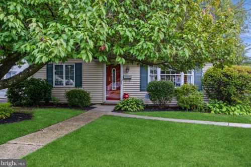 309 Eaton Ave, Trenton, NJ 08619-2507
