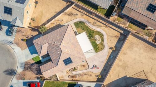 1724 Milling St, Lancaster CA exterior