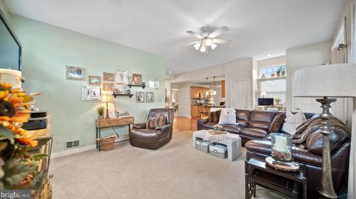 26 Pintinalli Dr, Trenton NJ  08619-1538 exterior