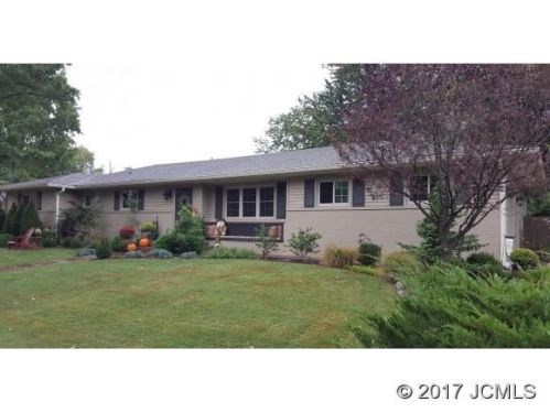 2235 Blackmore St, Madison, IN 47250-2367