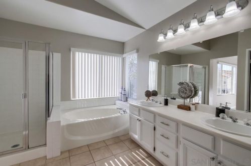 9463 Compass Point Dr, San Diego CA 92126-5536 exterior