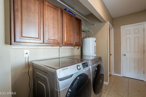 8142 11th Pl, Phoenix AZ  85020-3716 exterior