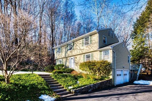 111 Fulling Mill Ln, Ridgefield, CT 06877-3408