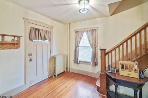 1120 Front St, Plainfield, NJ 07062-1131
