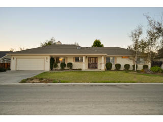 605 Lanini Dr, Hollister, CA 95023-6448