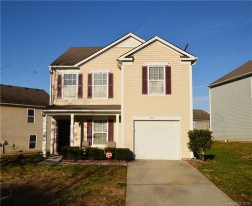 2729 Cochrane Dr, Charlotte, NC 28269-4020