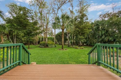 770 Logan Blvd, Naples FL 34116-3909 exterior