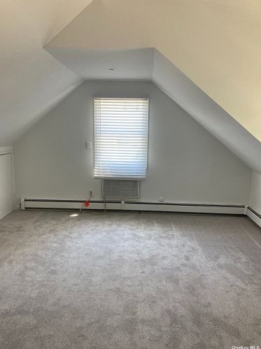 69 6th St, Matinecock, NY 11560-1623