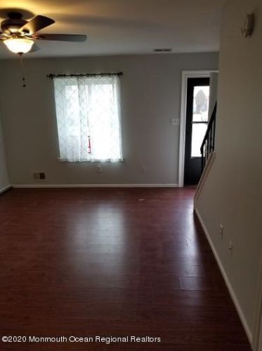 147 Sawmill Rd, Bricktown, NJ 08724-1393