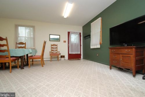 730 Nicholson Ave, Douglassville PA  19518-1569 exterior