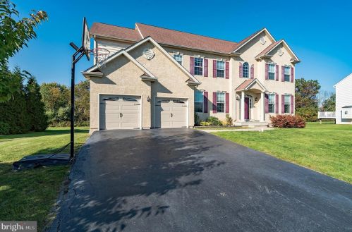 119 Garnet Dr, Gilbertsville, PA 19525-8109