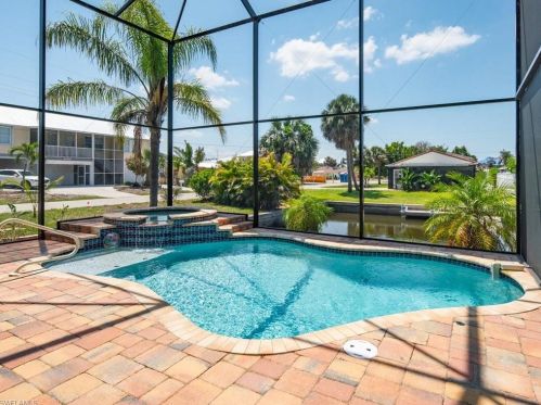 4727 Swordfish St, Bonita Springs FL  34134-7116 exterior