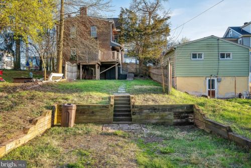 717 Beech St, Pottstown PA  19464-5719 exterior