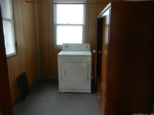 418 Burritt St, New Britain CT  06052-1207 exterior