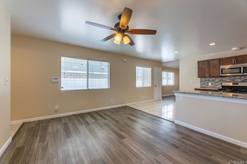 610 Almond Ave, Long Beach CA  90802-1746 exterior