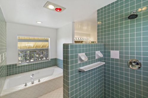 1750 Orch Rd, Hollister CA  95023-9210 exterior