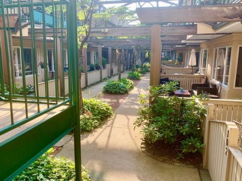 40 Web Ave, North Kingstown RI  02852-6822 exterior