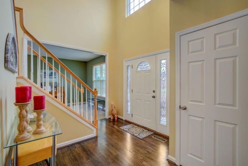 6365 Conifer Ln, Cincinnati, OH 45247-5771