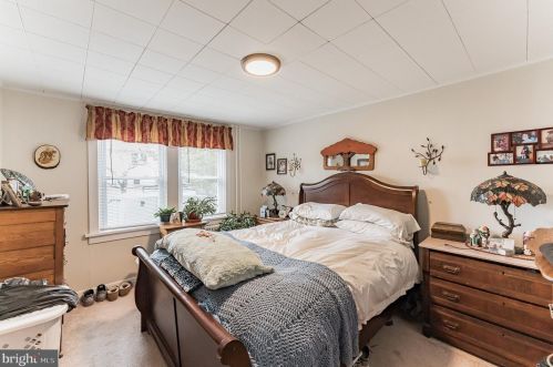 320 Delaware Ave, Lansdale PA 19446-3420 exterior