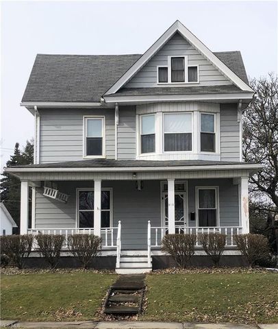 215 Elm St, Columbiana, OH 44408-1142