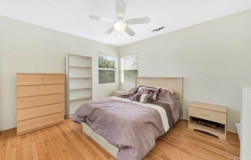 4646 Noble Ave, Van Nuys CA 91403-2013 exterior