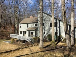 60 Whortleberry Rd, West Redding, CT 06896-1301