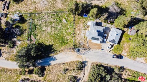 40321 Calle Rosalito, Santa Clarita CA  91390-1088 exterior