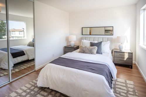 2408 Emily Ln, South San Francisco CA  94080-5263 exterior