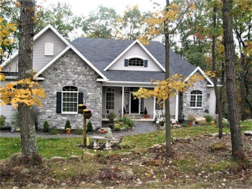 9 Dakota Dr, Hazle Township, PA 18202-3406