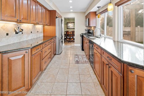9 Salem Ln, Jackson Twp NJ  08527-1210 exterior