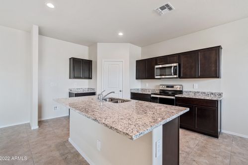 1046 Chimes Tower Dr, Casa Grande AZ  85122 exterior