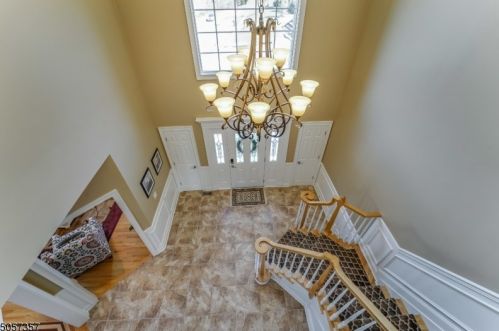 6 Hunter Dr, Mount Olive, NJ 07828-2639