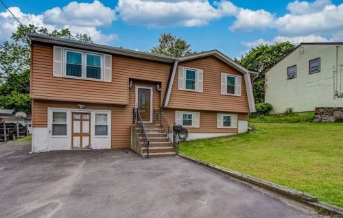 284 Citizens Ave, Waterbury, CT 06704-2607