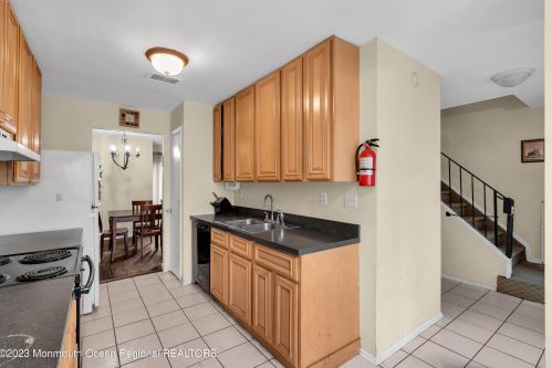 1724 Princeton Ave, Lakewood NJ  08701-2879 exterior