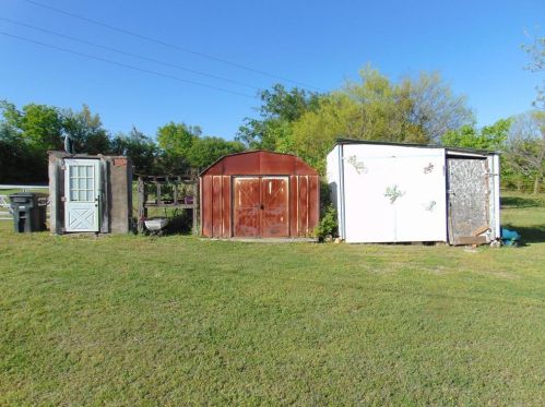 4710 Mineral Wl Hwy, Weatherford TX  76088-6714 exterior