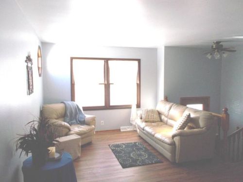 272 Tabot St, Dousman, WI 53118-9316