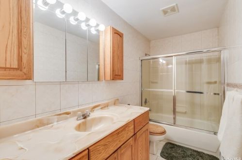 55 Spruce Ave, Bethpage NY  11714-1328 exterior