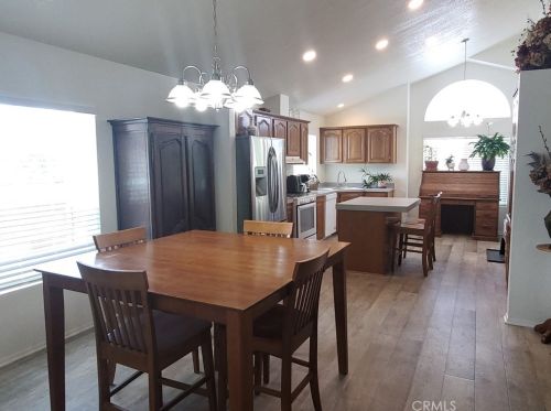 20077 Summit View Ct, Santa Clarita CA  91351-5709 exterior