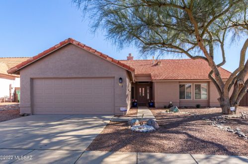 9892 Longford Dr, Tucson, AZ 85742-9249