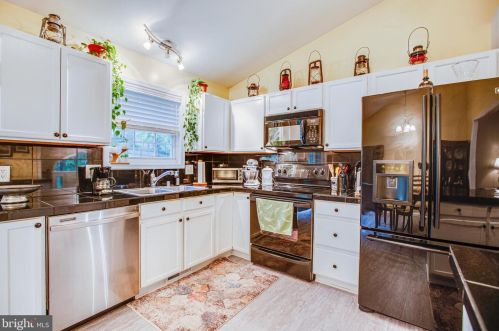 12702 Toll House Rd, Spotsylvania, VA 22551-8137