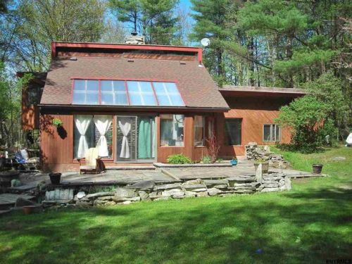 51 Maxon Rd, Taconic Lake, NY 12138-4509