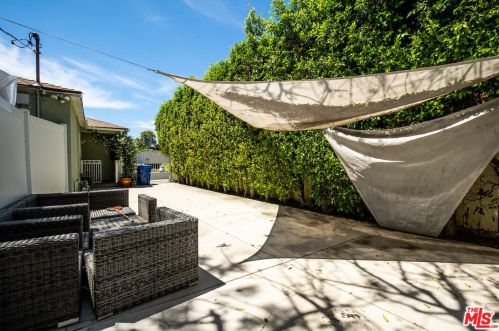 14317 Collins St, Van Nuys CA 91316-1307 exterior