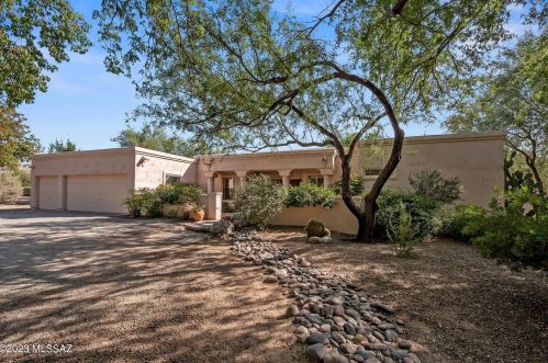 1940 Klondike Dr, Tucson, AZ 85749-9700