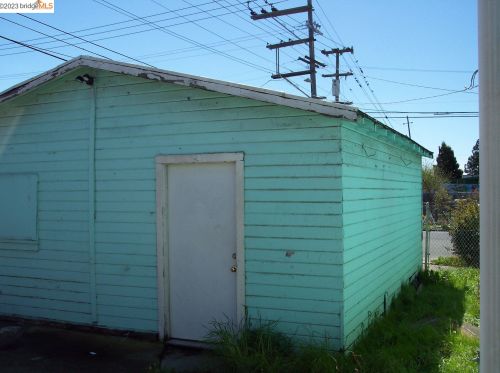15 Chanslor Ave, Richmond CA  94801-3403 exterior