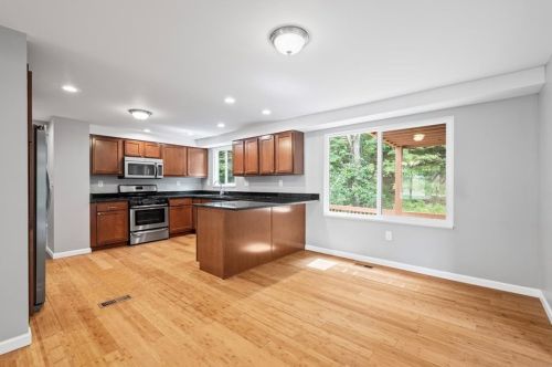 105 Lingay Ct, Glenshaw PA  15116-1035 exterior