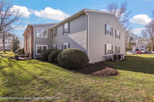 14-4 Providence Ct, East Freehold NJ  exterior