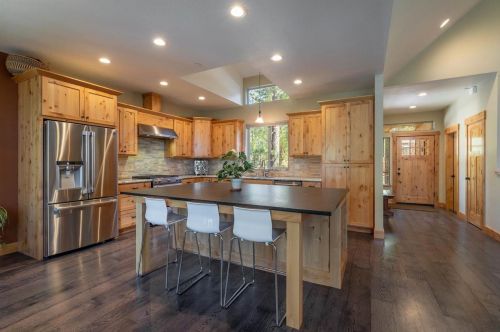 11639 Rocky Ln, Truckee CA  96161-4933 exterior