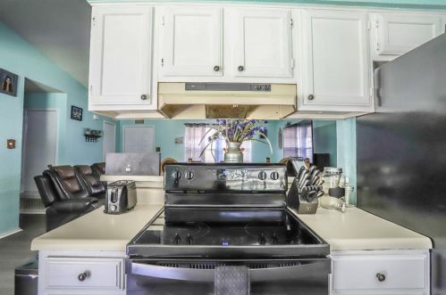 5824 Sea Breeze Ln, Fort Worth TX  76135-2068 exterior