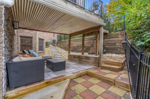 3466 Reeves Dr, Covington KY  41017-9436 exterior